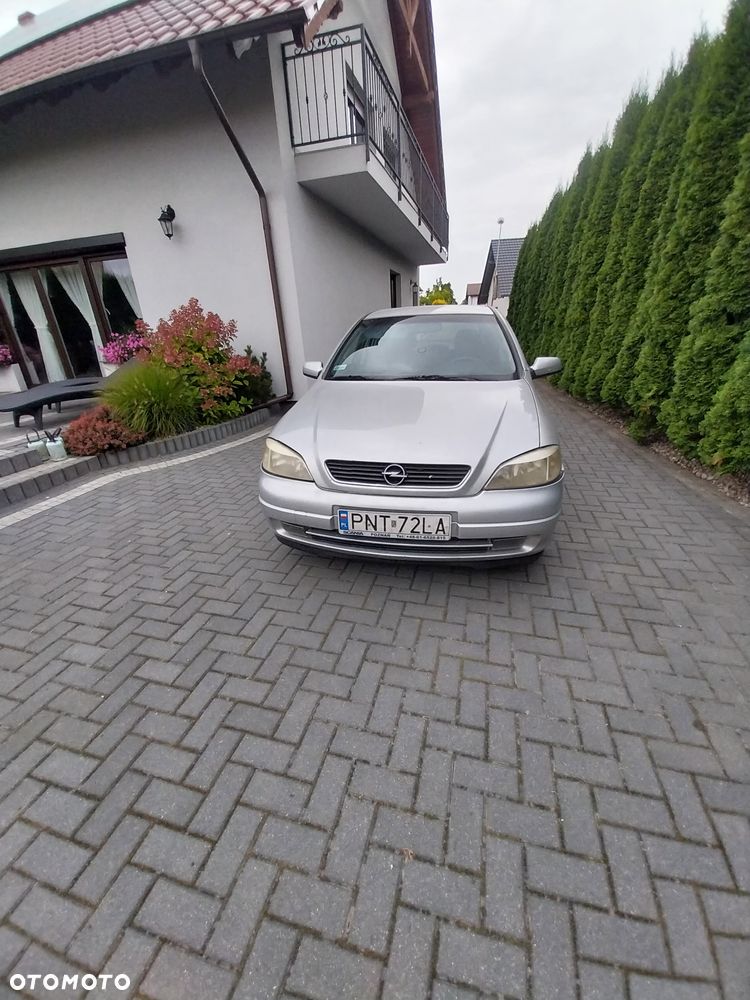 Opel Astra - 2
