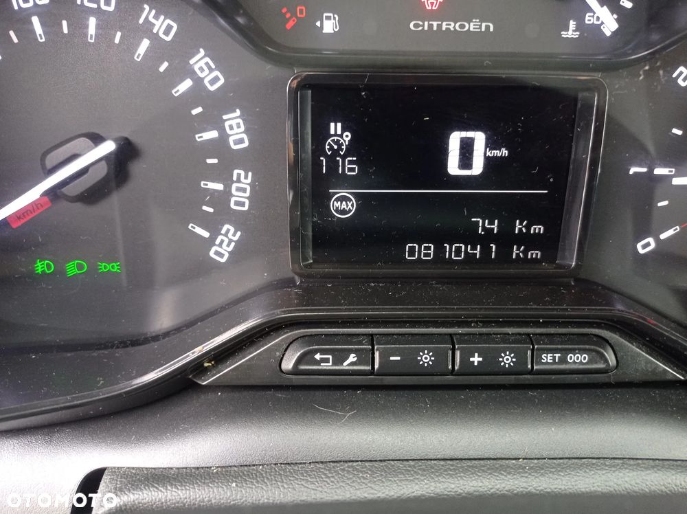 Citroën C3 Aircross BlueHDI 110 Stop & Start FEEL - 8