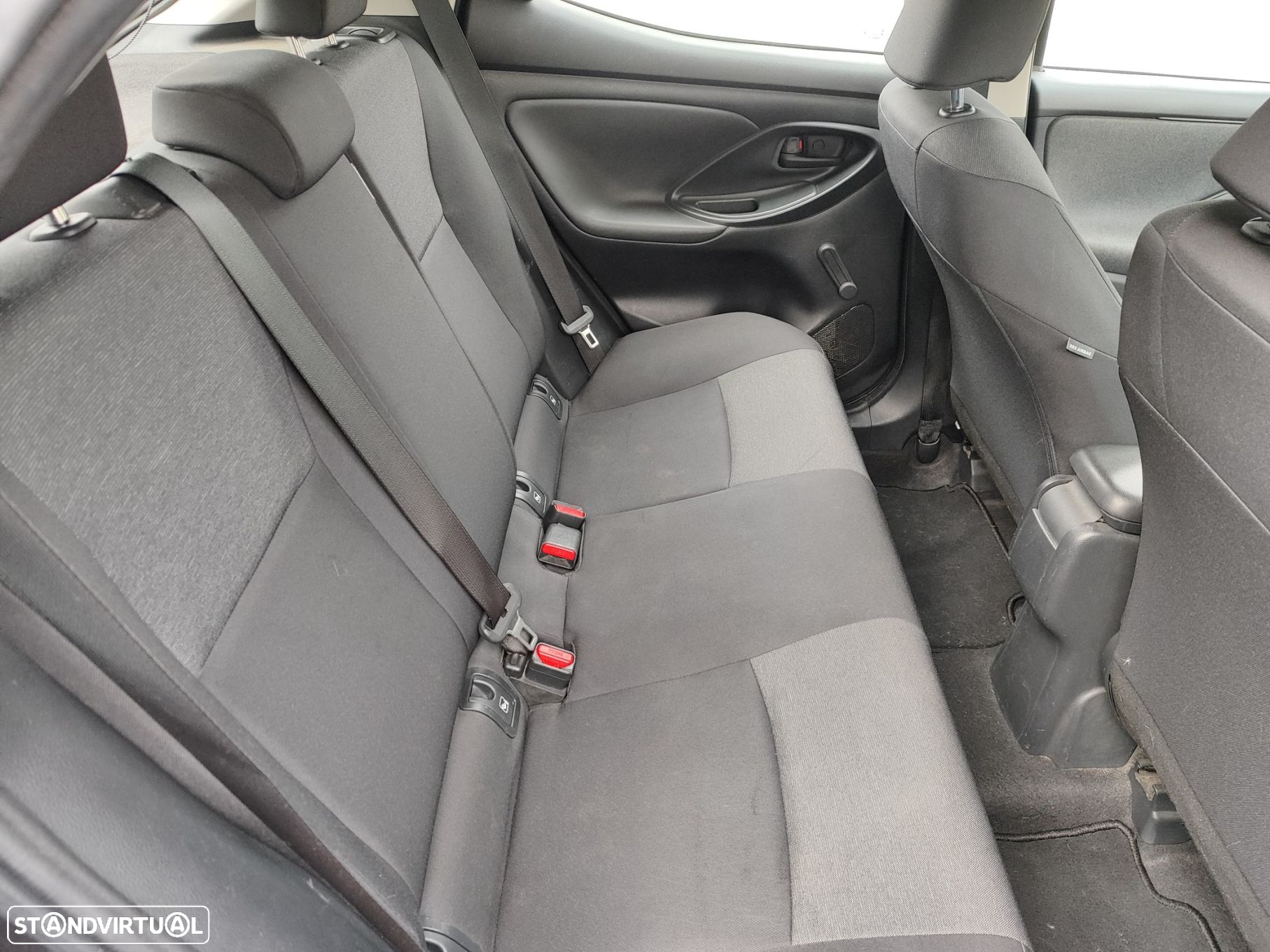 Toyota Yaris - 7