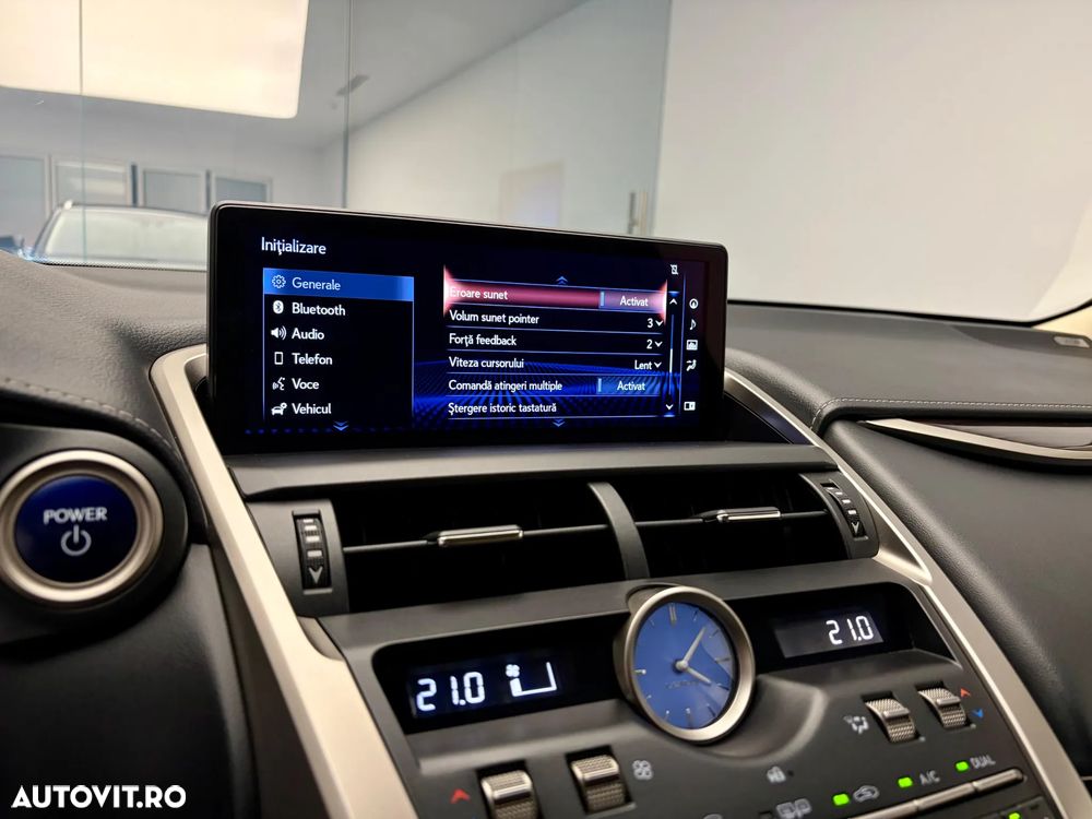 Lexus Seria NX 300h AWD Luxury - 23