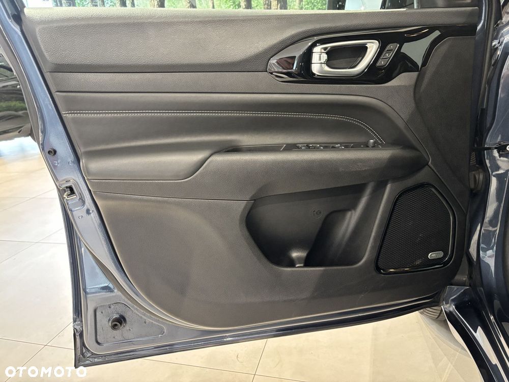 Jeep Compass - 25