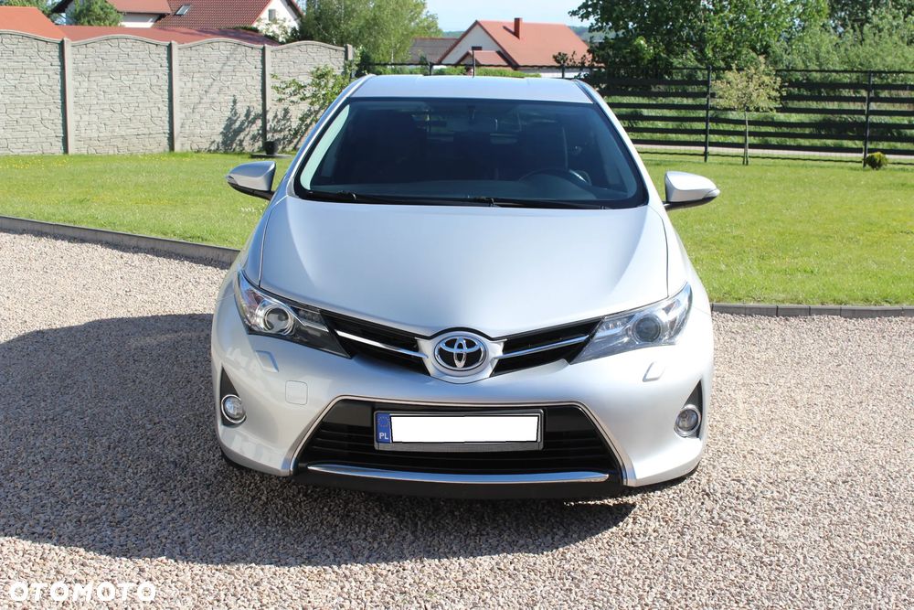 Toyota Auris 2.0 D-4D Executive - 8