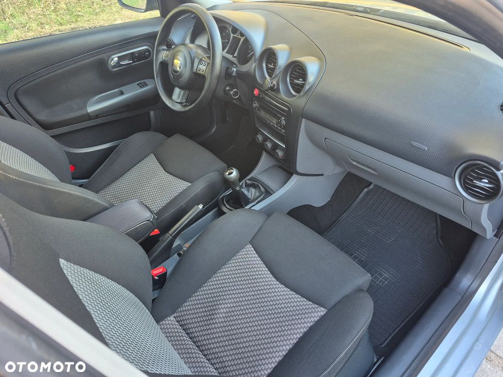 Seat Ibiza 1.4 16V Entry - 24