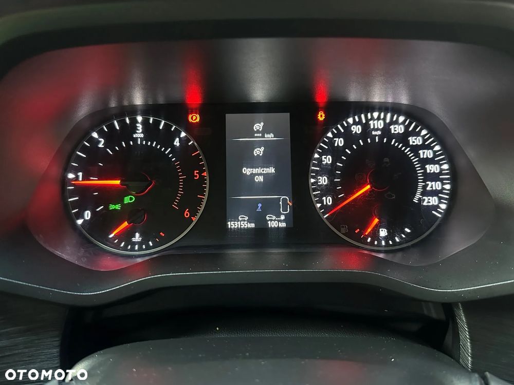 Renault Trafic - 11