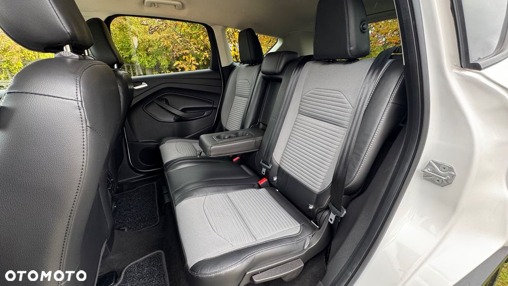 Ford Kuga 1.5 EcoBoost 4x4 Vignale - 25