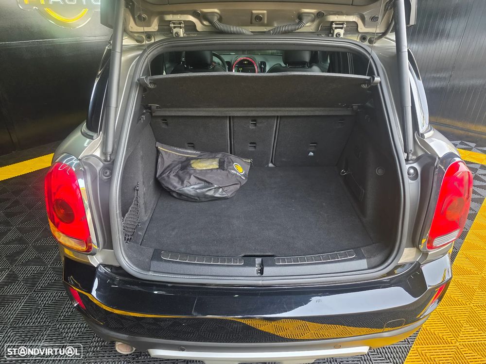 MINI Countryman Cooper SE ALL4 Auto - 24