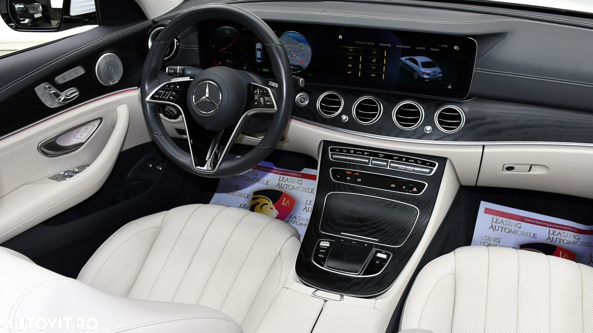 Mercedes-Benz E 300 4Matic 9G-TRONIC Exclusive - 3