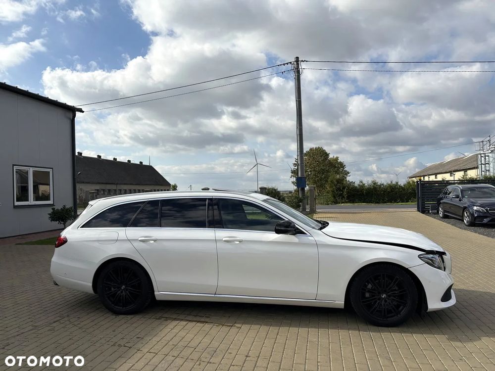 Mercedes-Benz Klasa E 200 d T 9G-TRONIC Avantgarde - 6