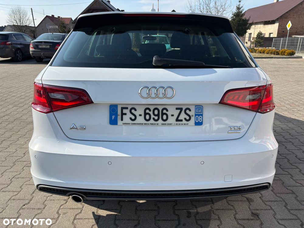 Audi A3 Sportback 1.6 TDI (clean diesel) S line Sportpaket - 5