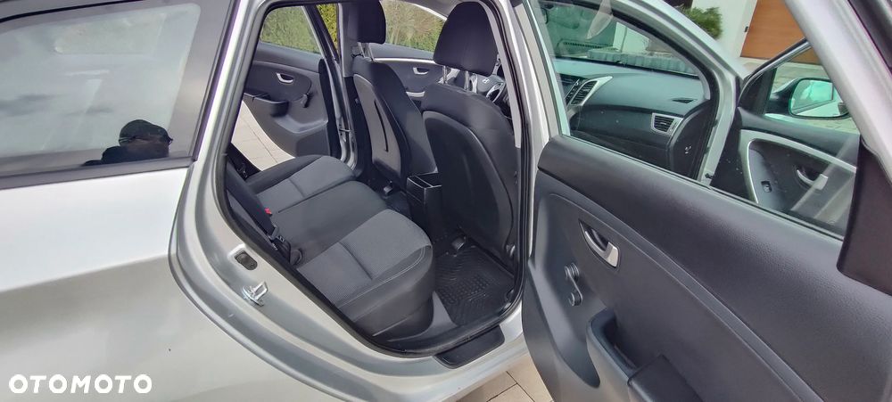 Hyundai i30 1.4 Classic + - 15