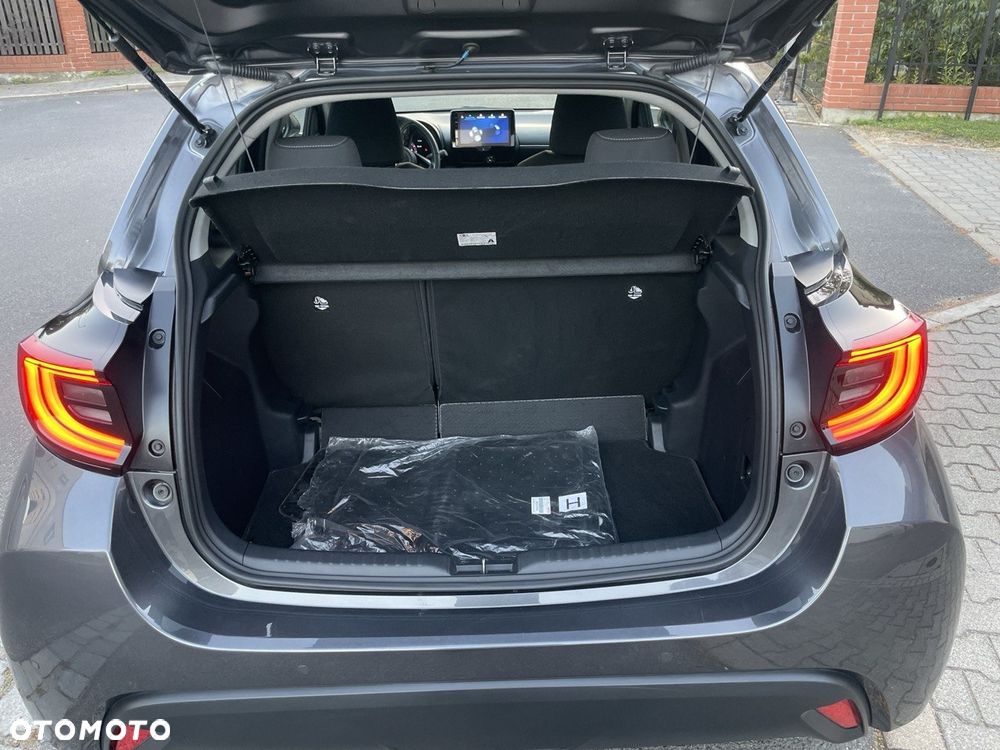 Toyota Yaris Hybrid 1.5 Style - 8