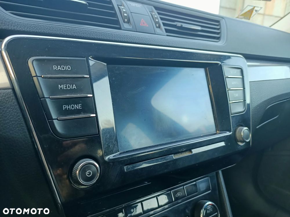 Skoda Superb 1.6 TDI Active - 19