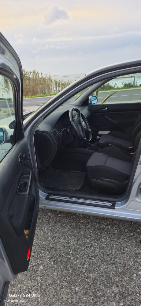 VW Golf 1.6i 25 Anos - 6