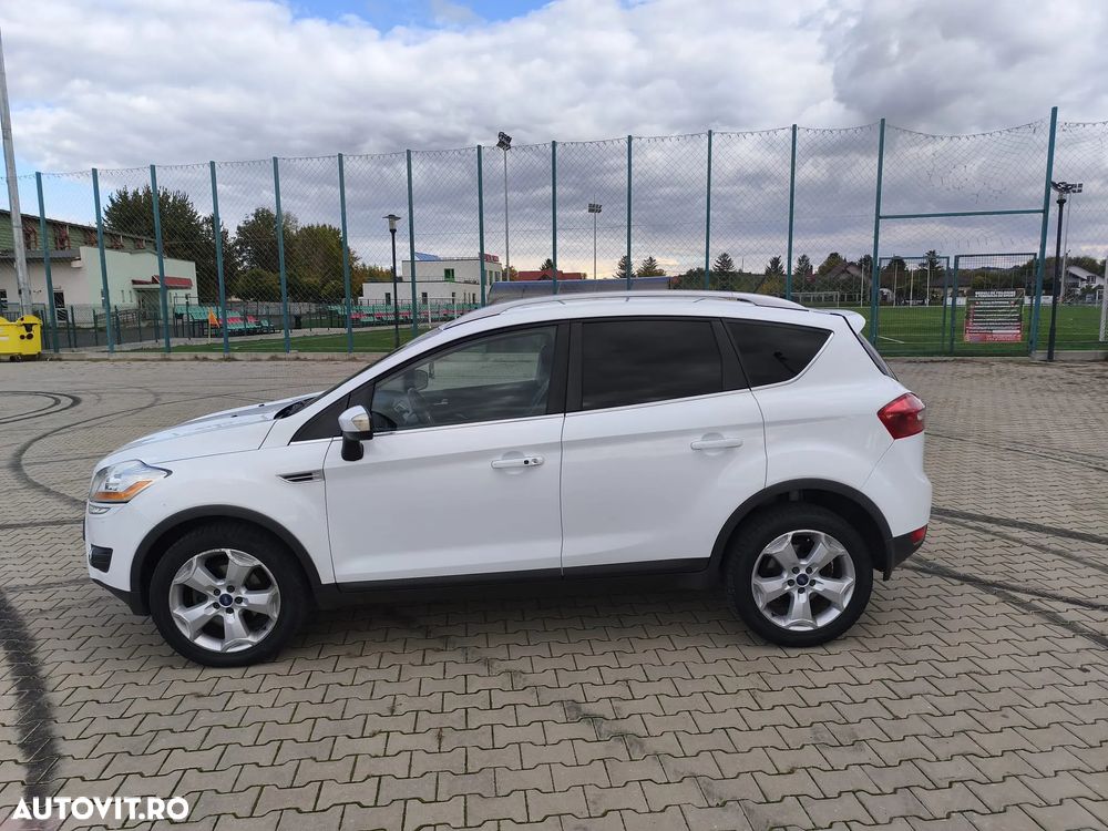 Ford Kuga 2.0 TDCi 4WD Powershift Titanium - 3