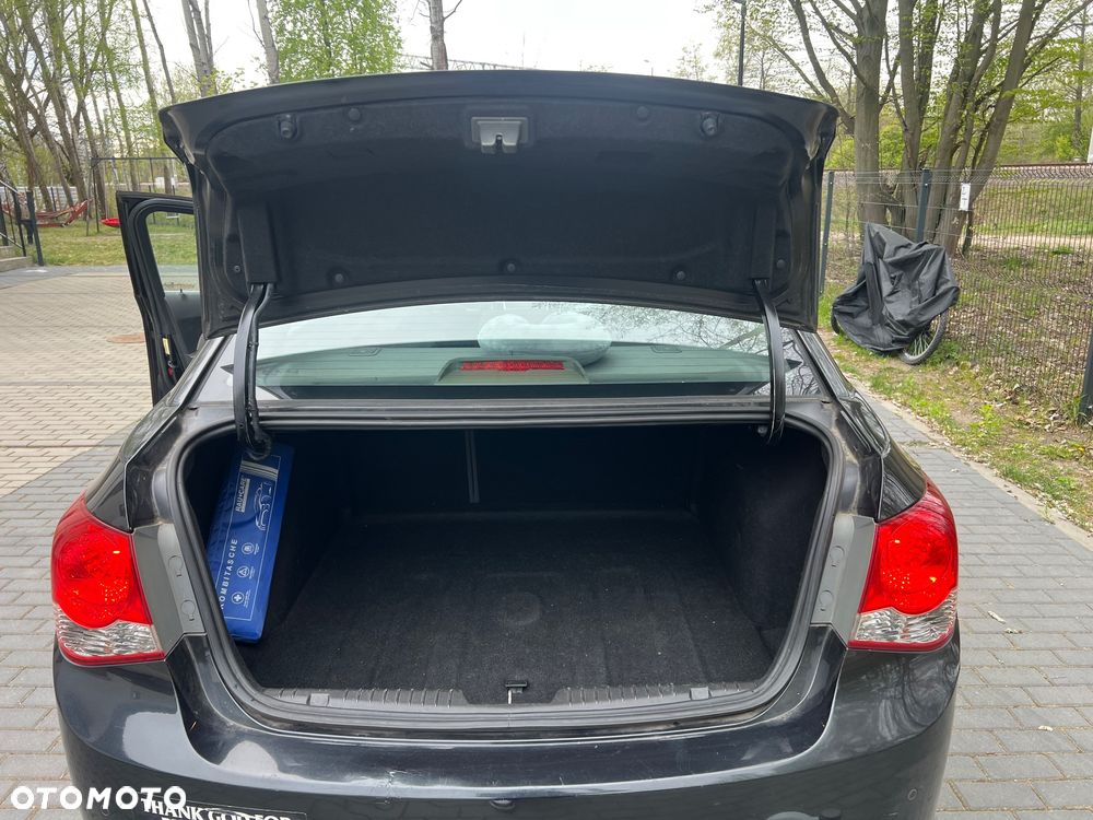 Chevrolet Cruze 1.8 LT - 11