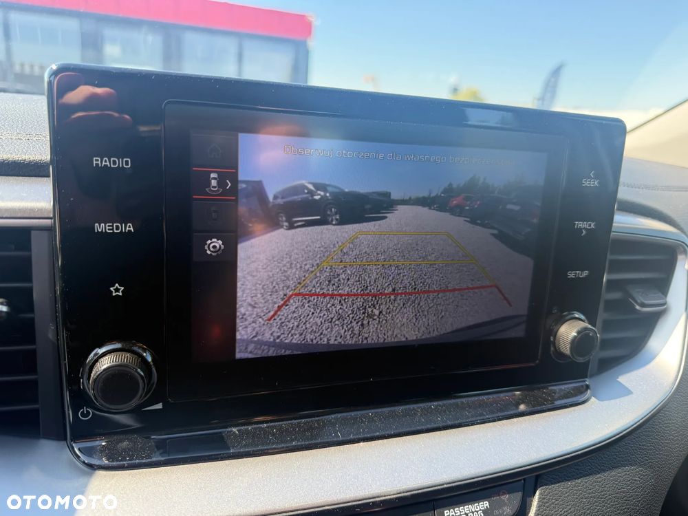 Kia Ceed 1.5 T-GDI M - 10