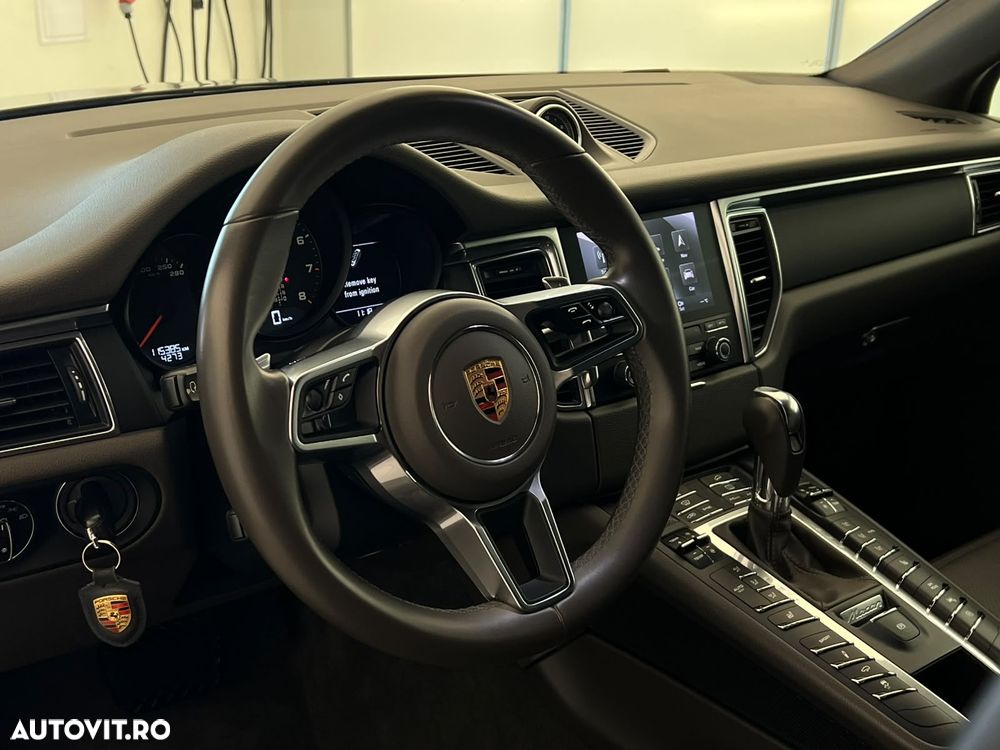 Porsche Macan PDK - 16