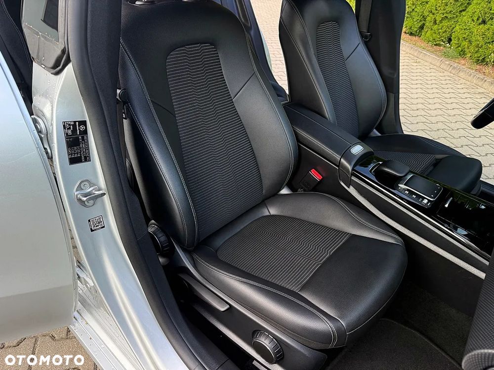 Mercedes-Benz CLA 180 d 8G-DCT AMG Line - 33