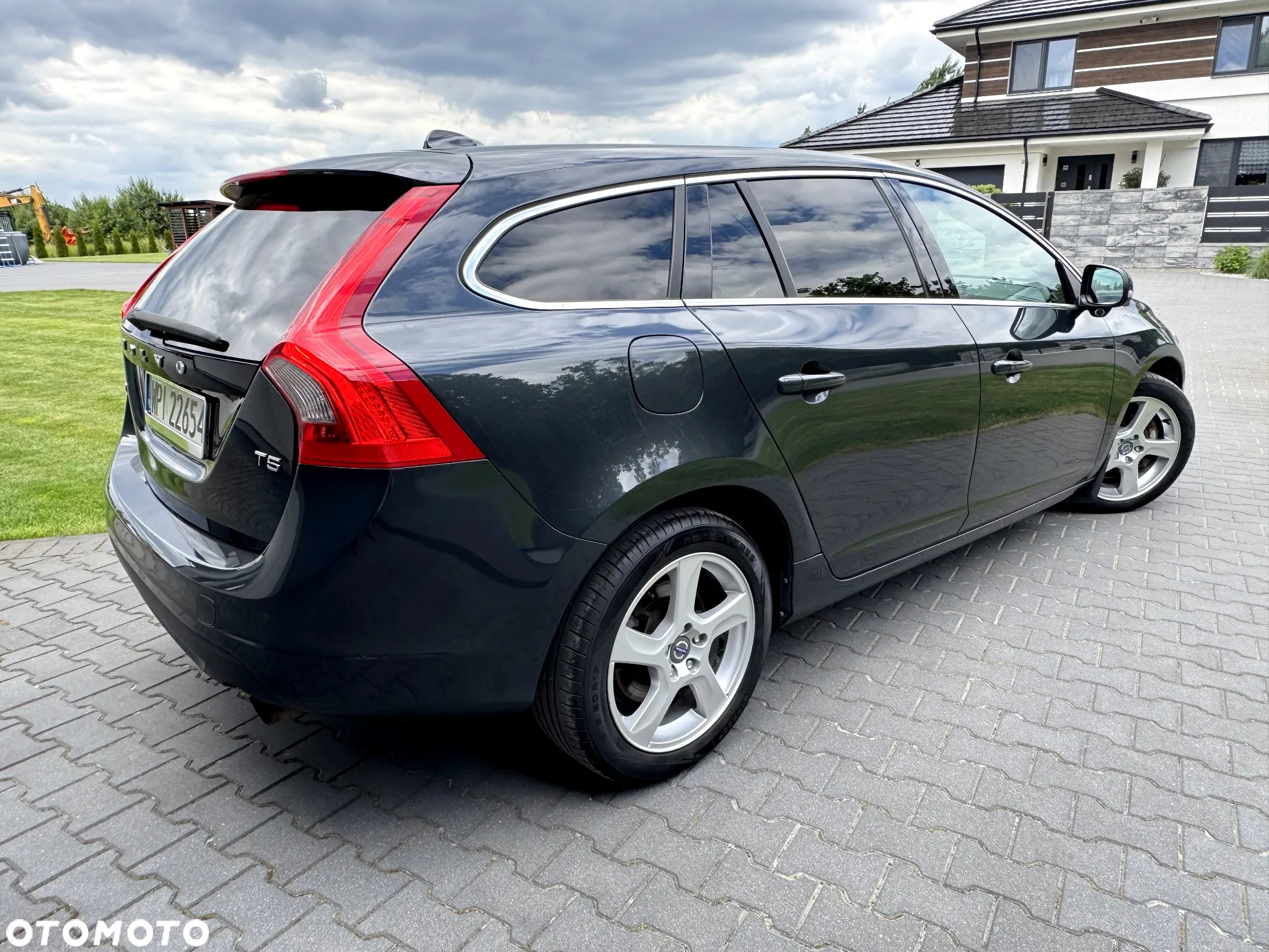 Volvo V60 - 11