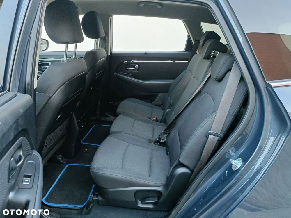 Kia Carens 1.6 GDI XL 7os EU6 - 8