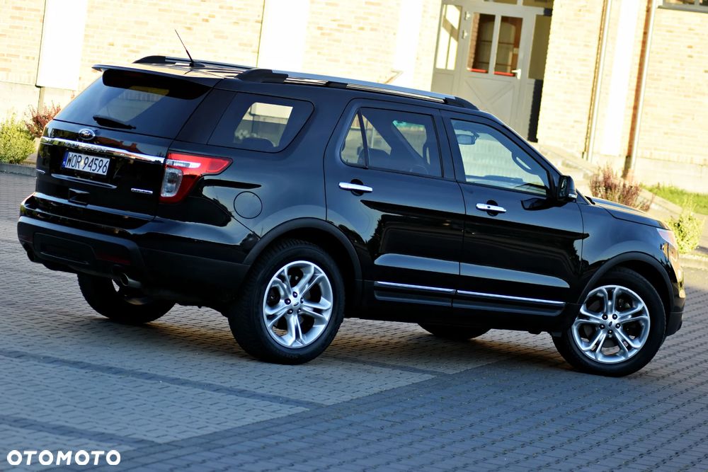 Ford Explorer - 29