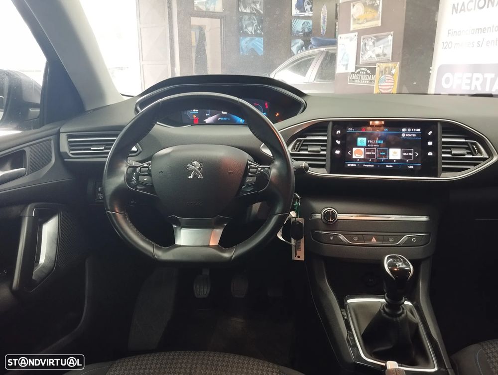 Peugeot 308 1.5 BlueHDi Style - 11