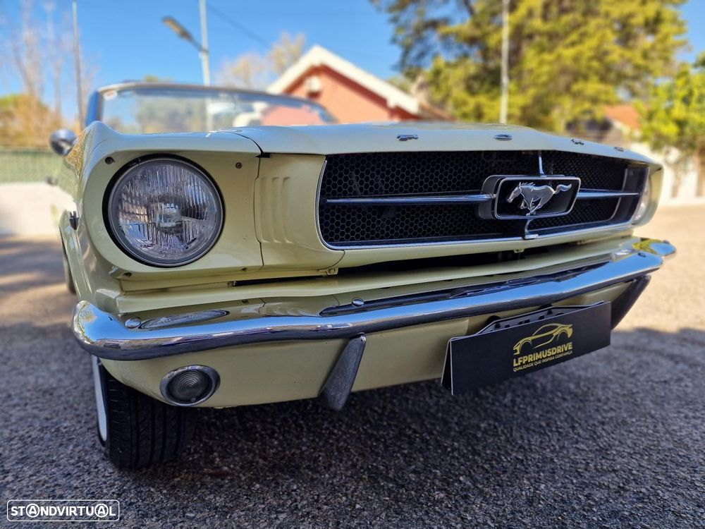 Ford Mustang - 21