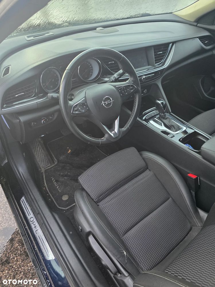 Opel Insignia 1.5 T Enjoy S&S - 9