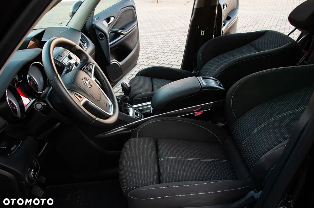 Opel Zafira C Tourer 11-16 - 38