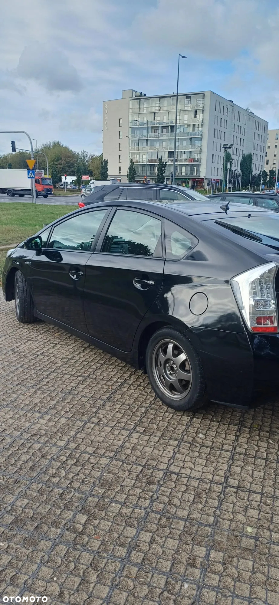 Toyota Prius 1.8 HSD Prestige - 4
