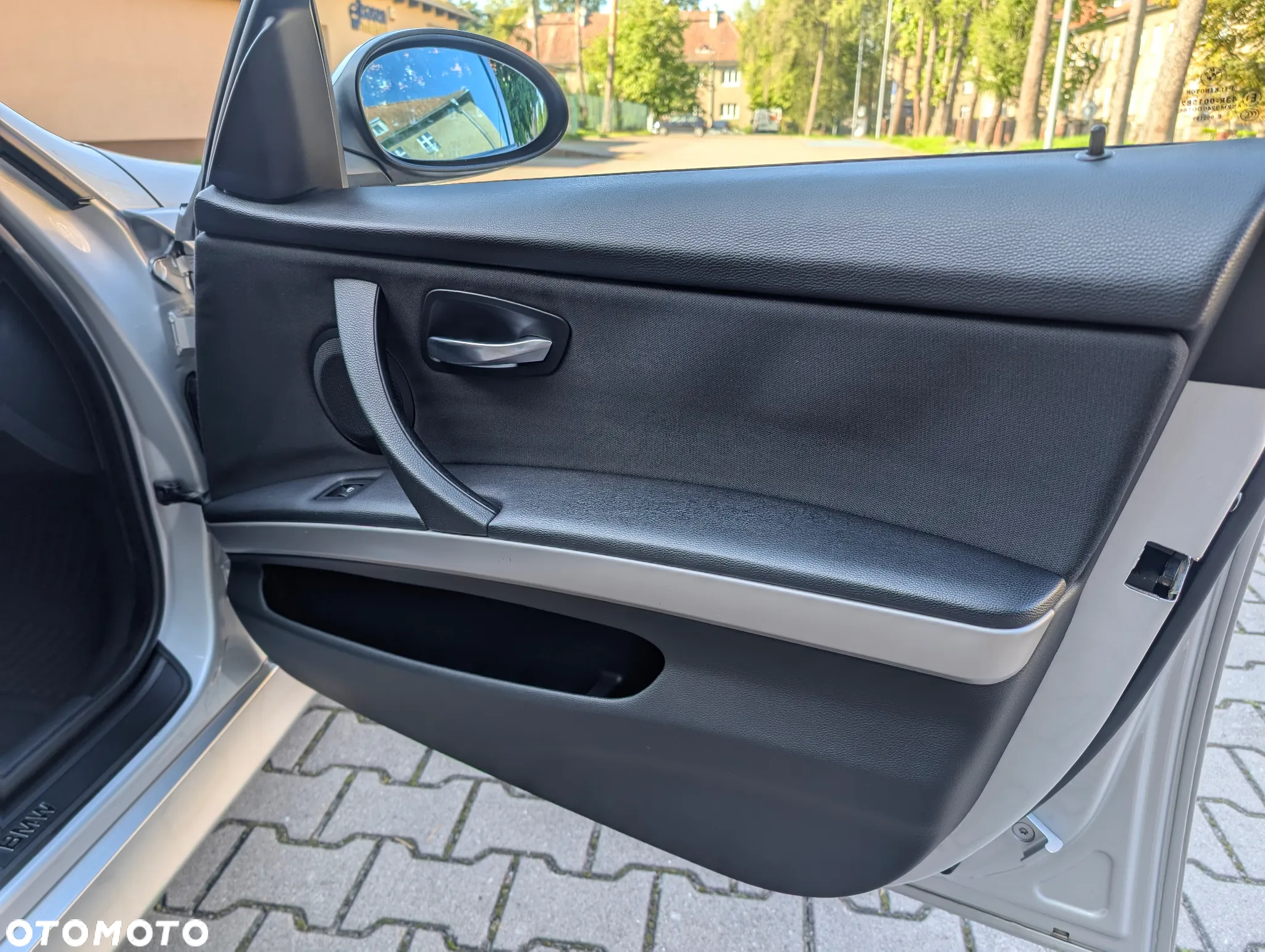 BMW Seria 3 318i Touring - 19