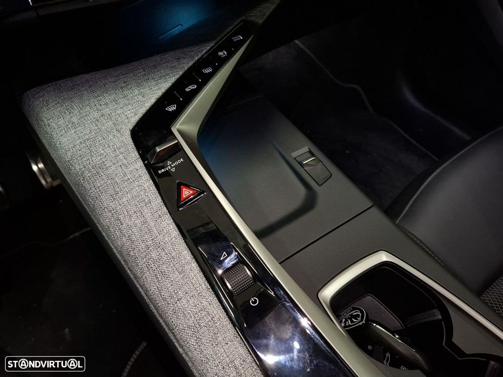 Peugeot E-5008 73 kWh GT - 19