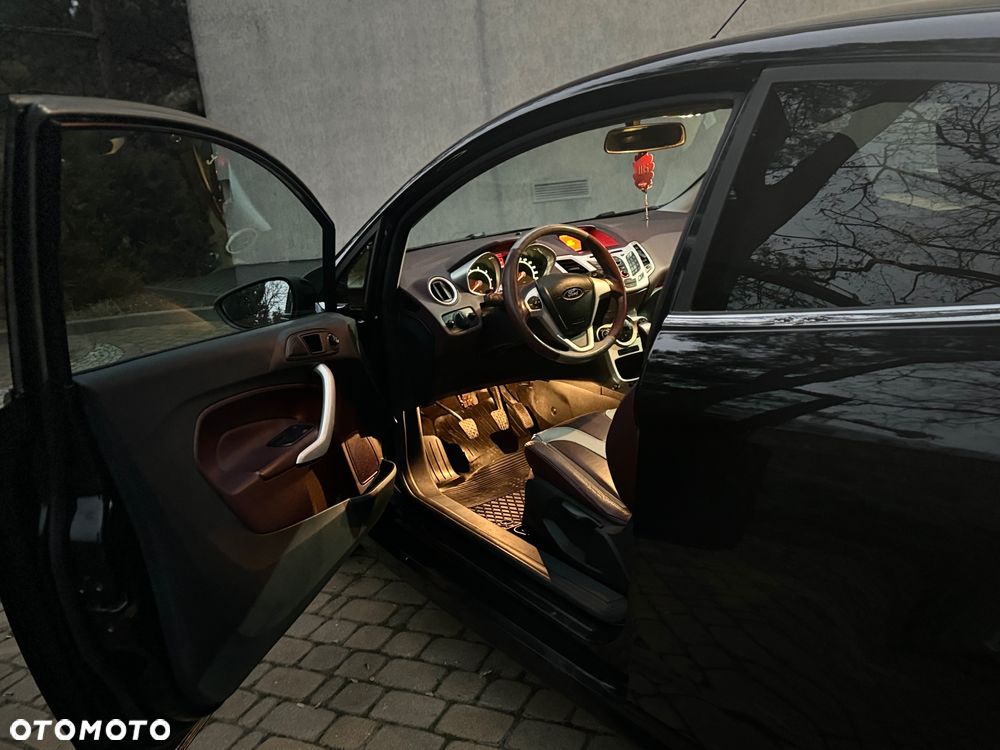 Ford Fiesta - 6