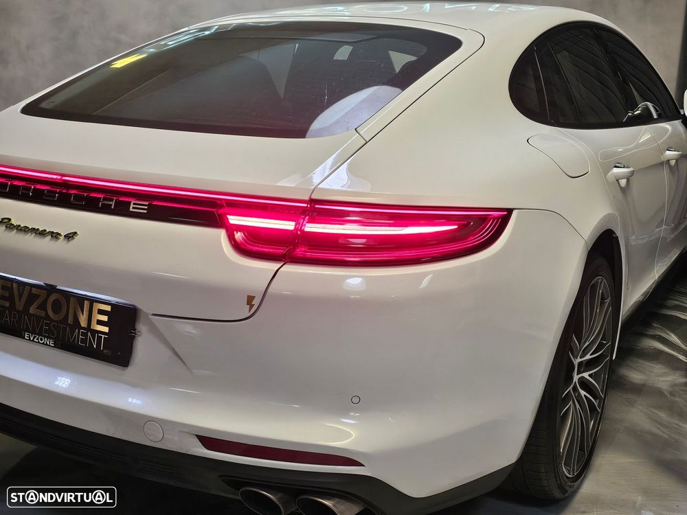 Porsche Panamera 4 E-Hybrid Executive - 44