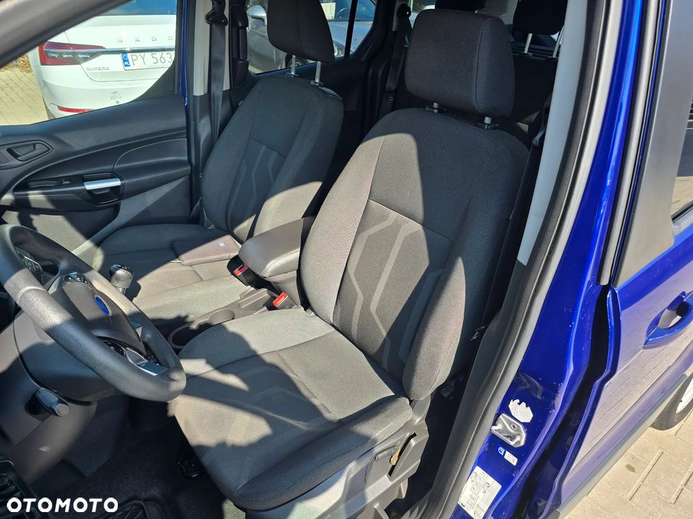 Ford Tourneo Connect - 12