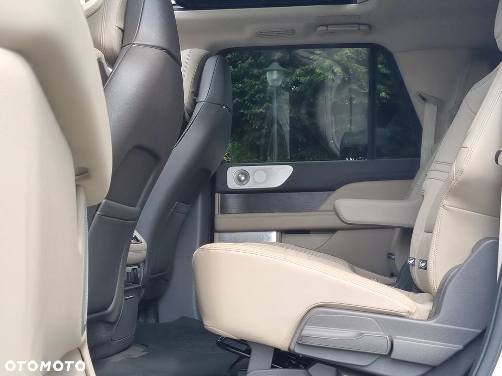 Lincoln Navigator - 18