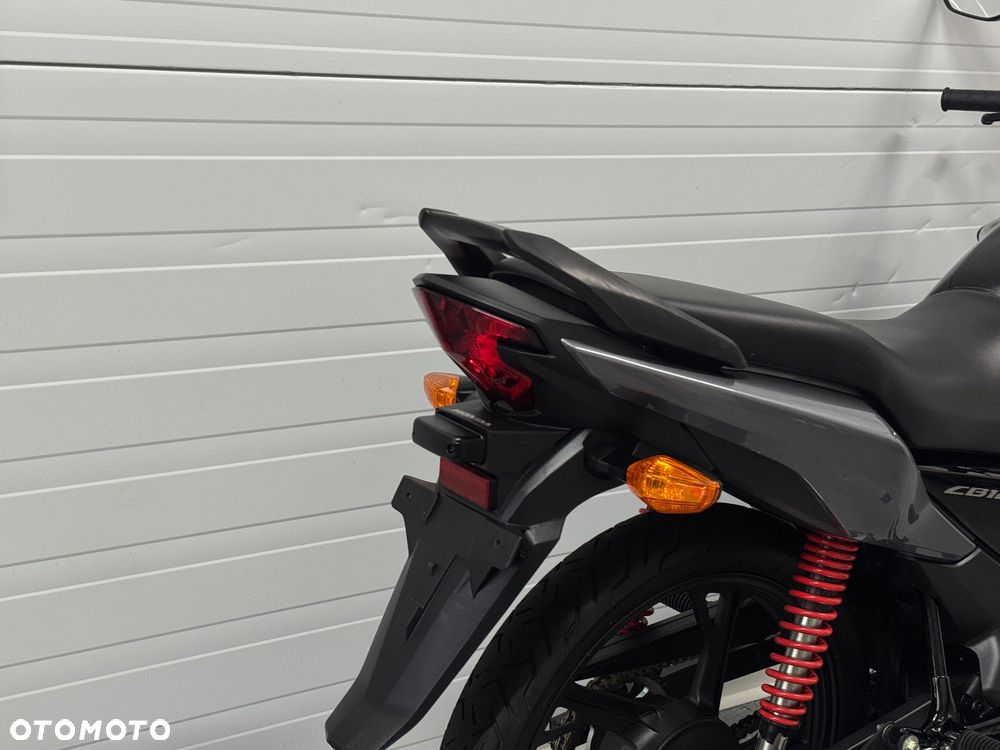Honda CBF - 8