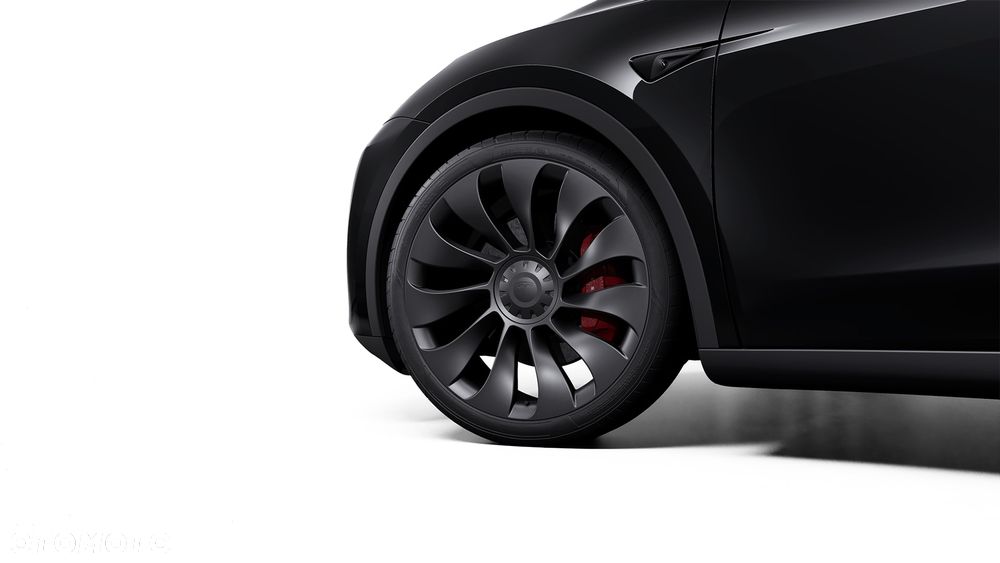 Tesla Model Y Performance Dual Motor AWD - 3