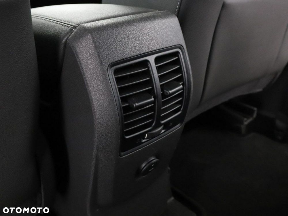 Ford Kuga 1.5 EcoBoost 2x4 Titanium - 34