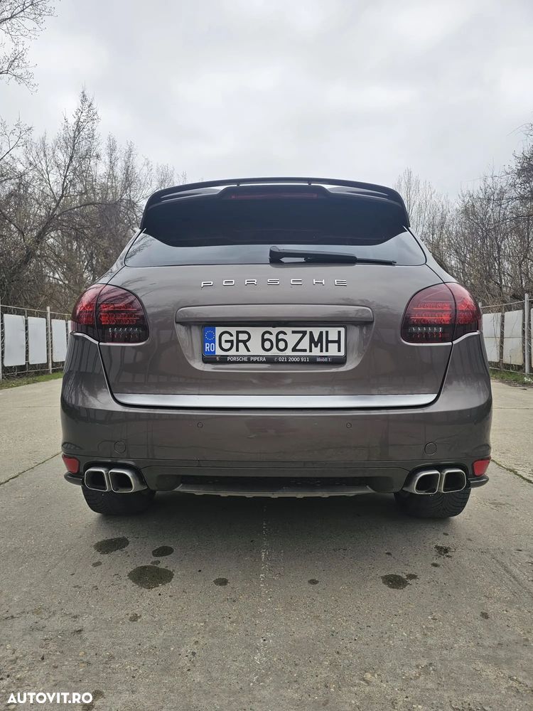 Porsche Cayenne - 15