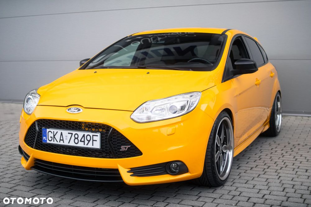 Ford Focus 2.0 EcoBoost ST mit Leder-Exclusiv-Paket - 10