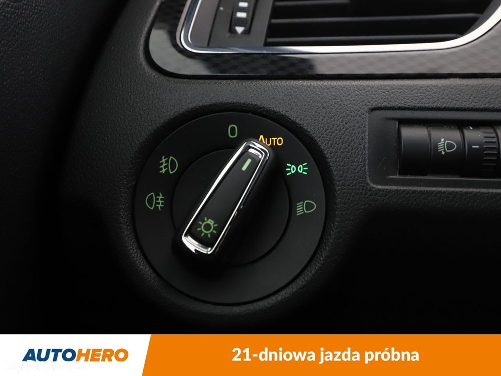 Skoda RAPID 1.0 TSI Monte Carlo - 30