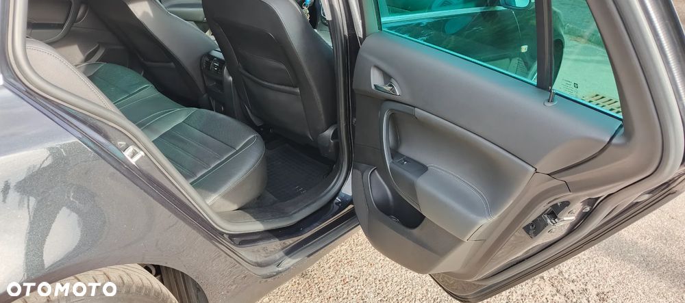 Opel Insignia 2.0 CDTI Cosmo ecoFLEX S&S - 11