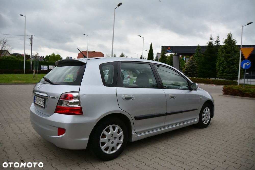 Honda Civic 1.4i - 9
