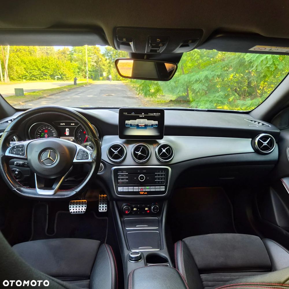 Mercedes-Benz GLA 220 4-Matic - 13