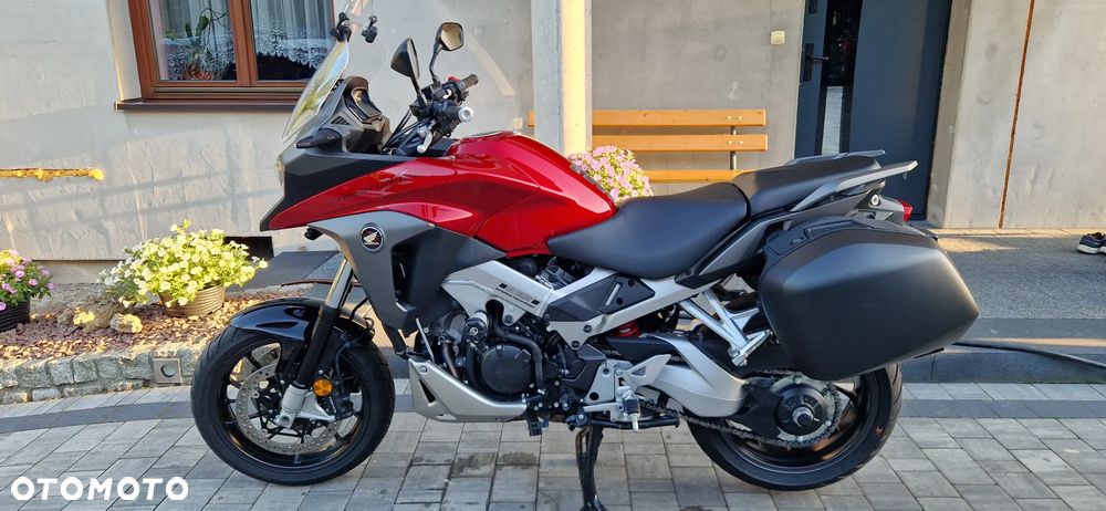 Honda VFR - 3