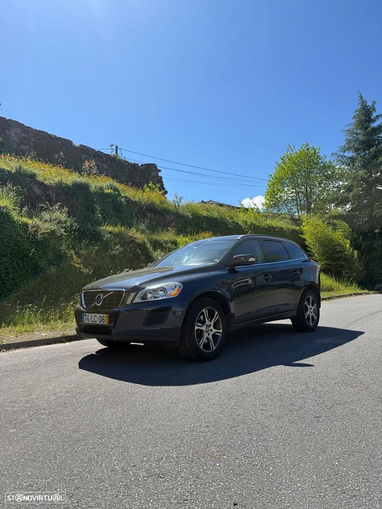 Volvo XC 60 2.0 D3 Drive Momentum - 14