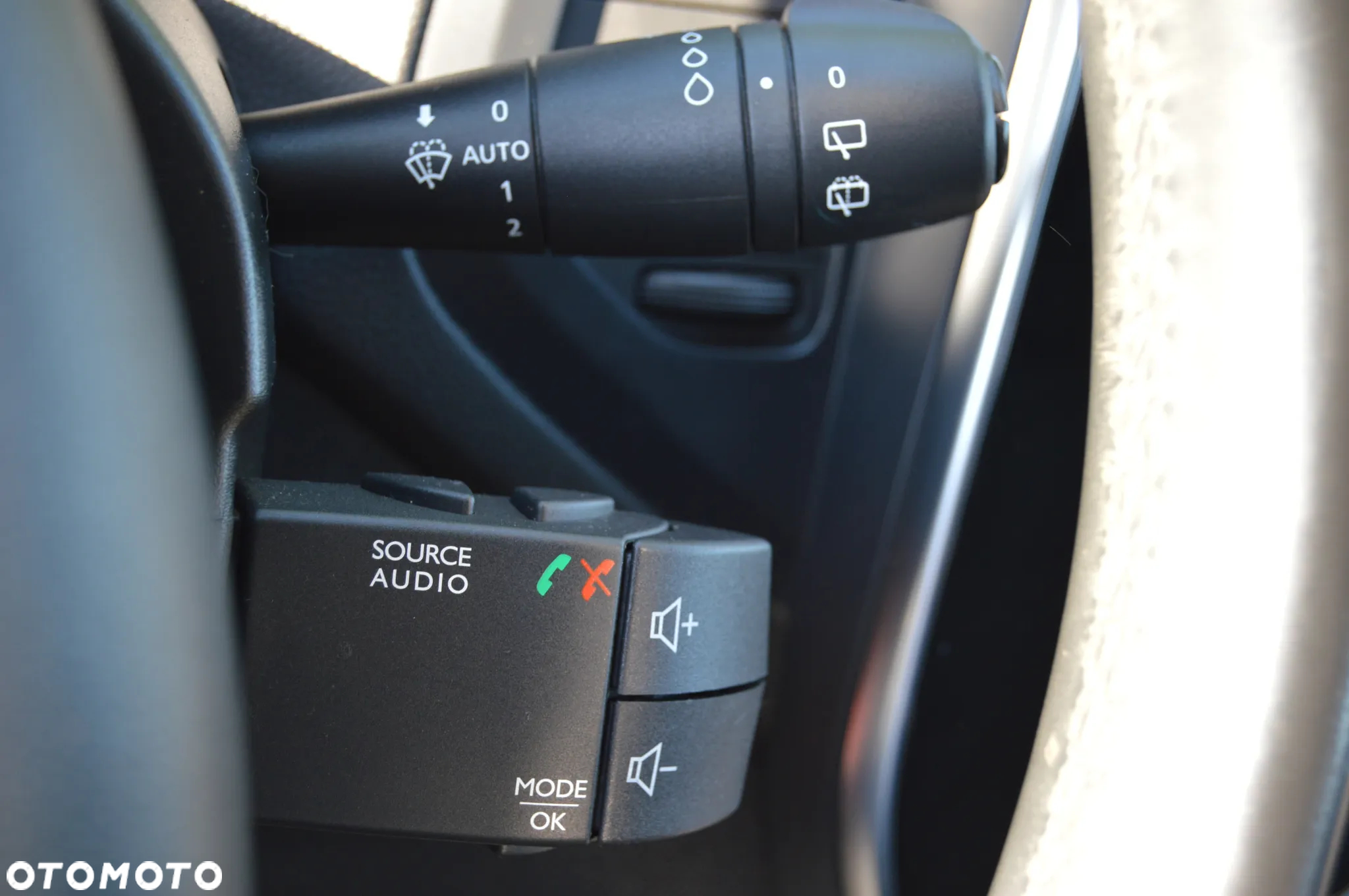 Renault Captur 1.2 TCe Intens EDC - 18