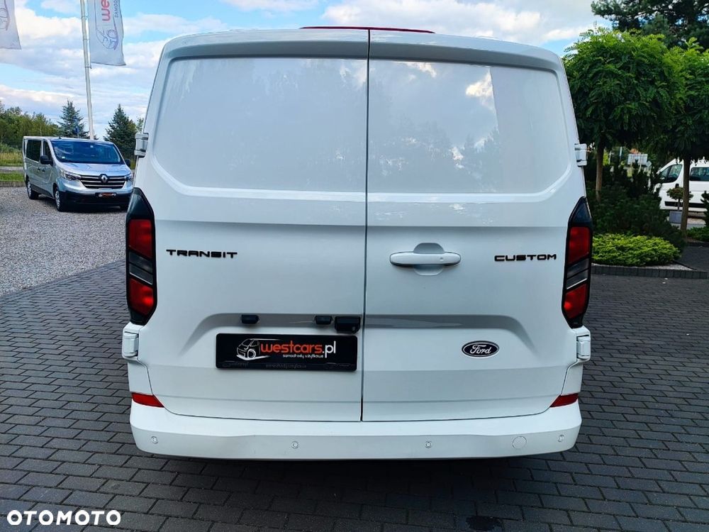 Ford Transit Custom - 8
