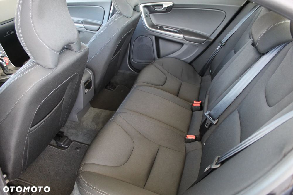 Volvo S60 T3 Drive-E Kinetic - 11